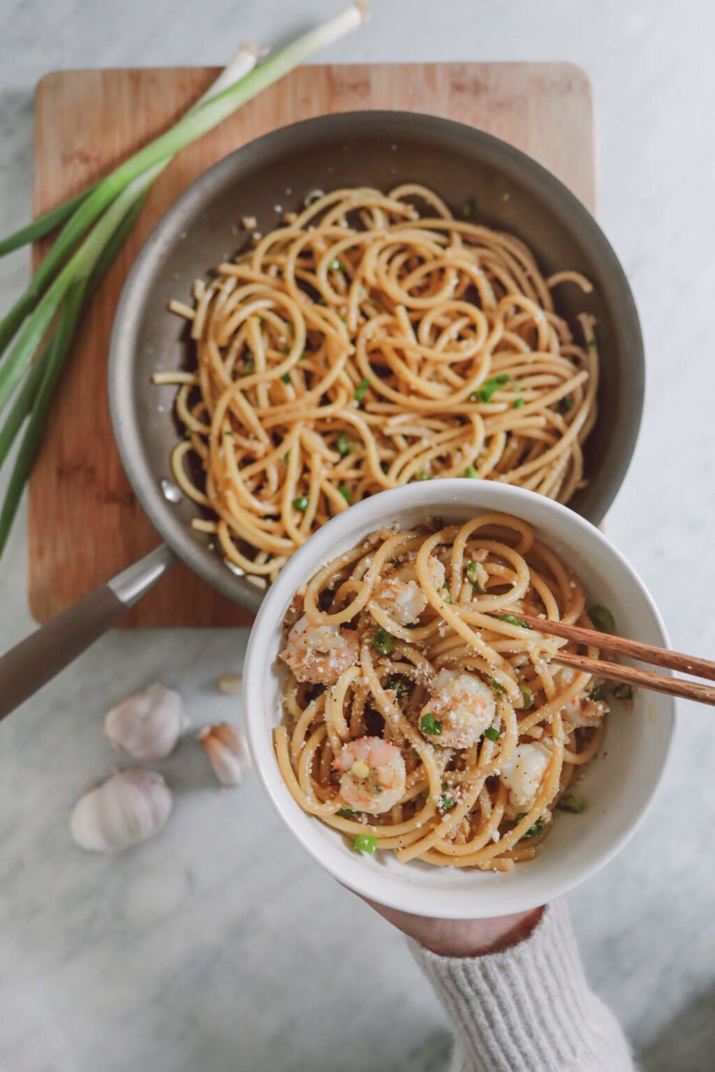 easy asian shrimp and garlic noodles recipe