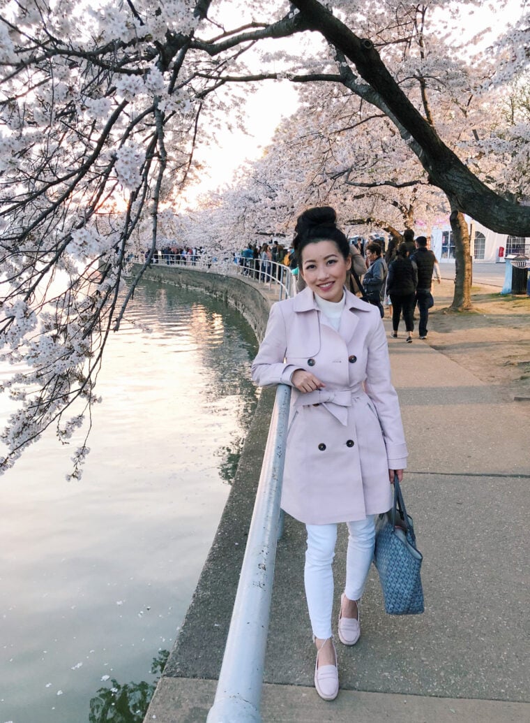 blush pink trench coat mgemi felize pastoso loafers travel outfit