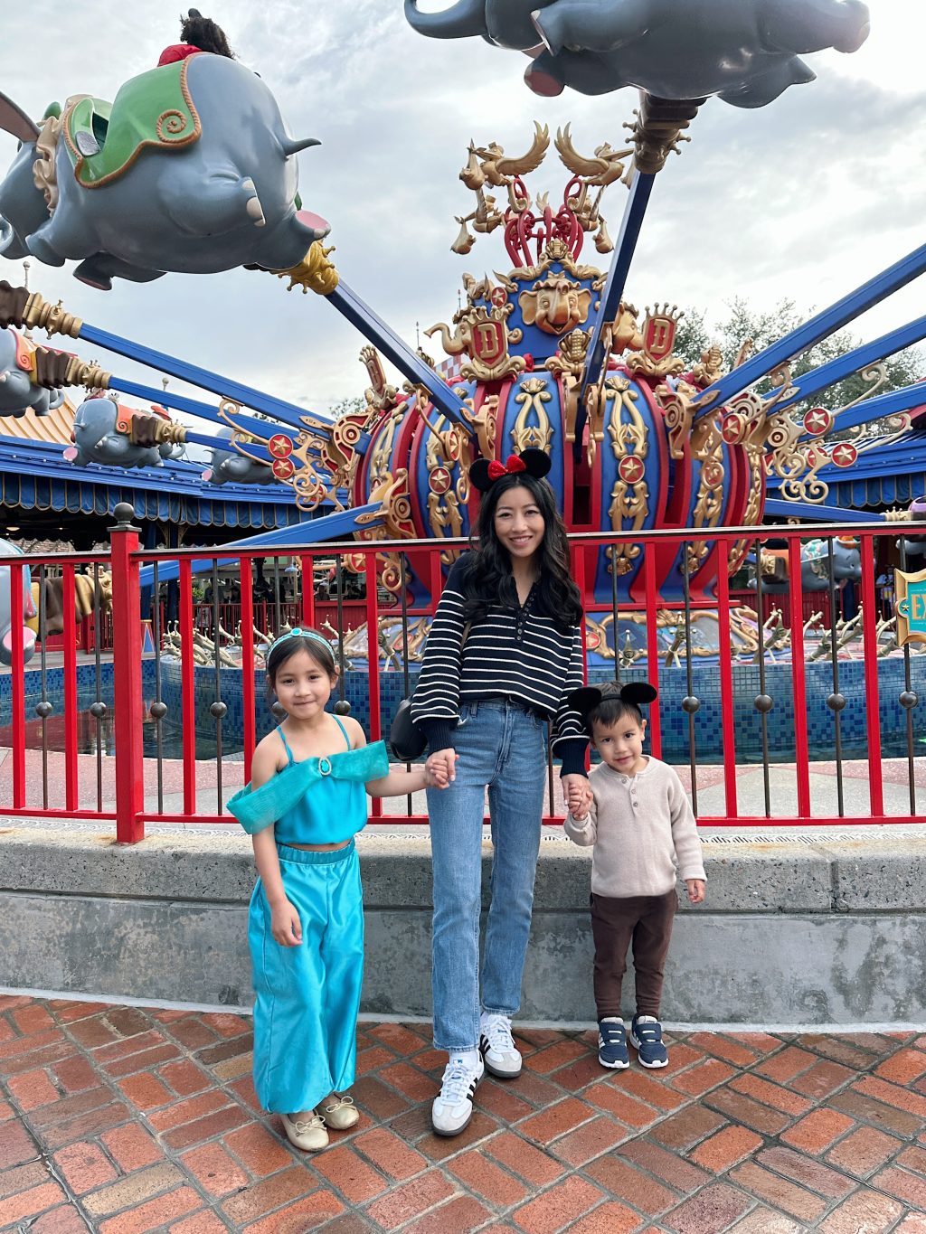 disney world family outfits comfortable shoes sneakers