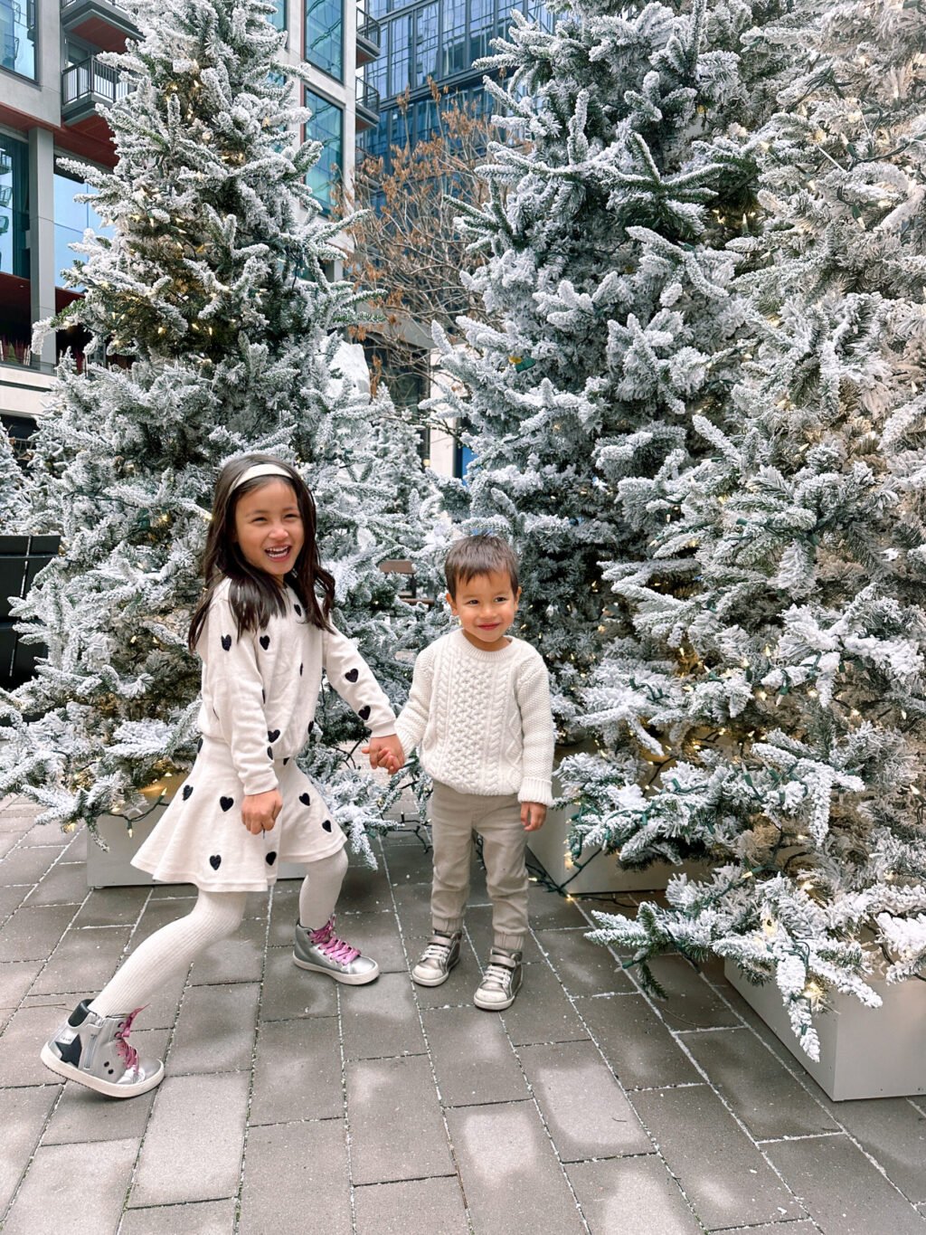 kids holiday outfits and winter activities in boston